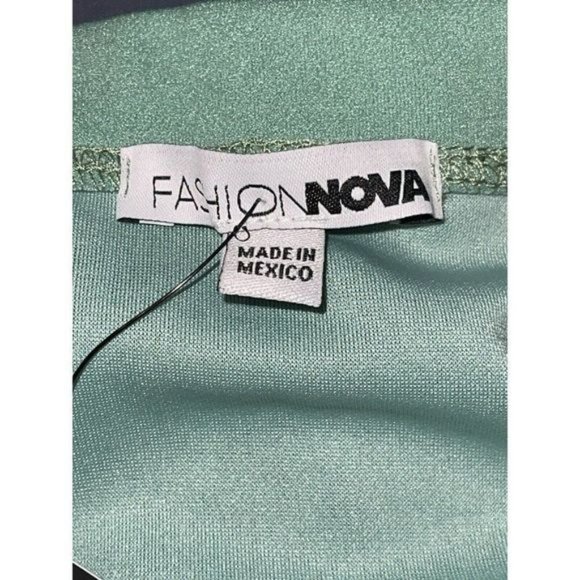 Fashion Nova Bella Tube Romper Sleeveless Skort Shorts Green Plus Sz 3X NWT - Picture 4 of 6